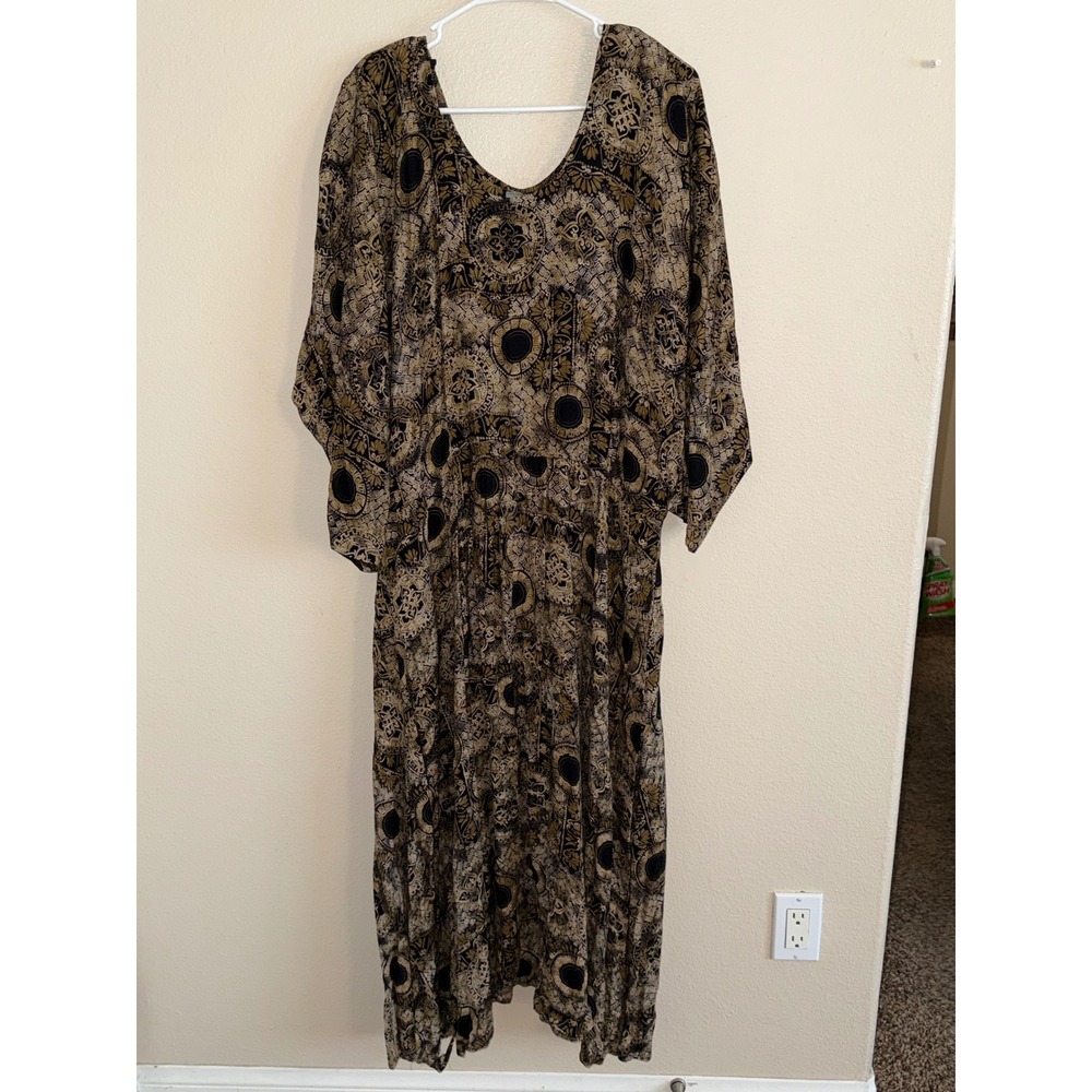 Rabbit Rabbit Rabbit Designs Vintage Midi Dress Gold Black Medallion Print (16)